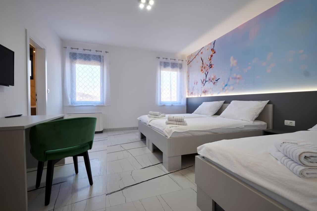 Marien Haus Hotel Карловац Екстериор снимка