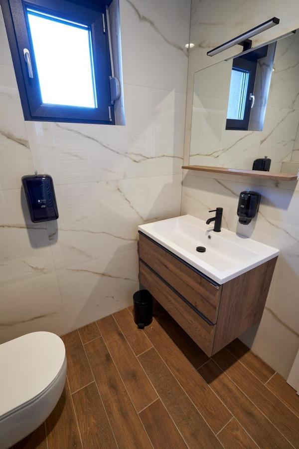 Marien Haus Hotel Карловац Екстериор снимка